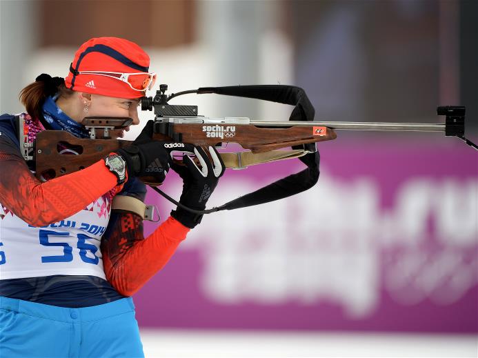 Биатлонистка Ольга Вилухина принесла сборной России первую серебряную медаль