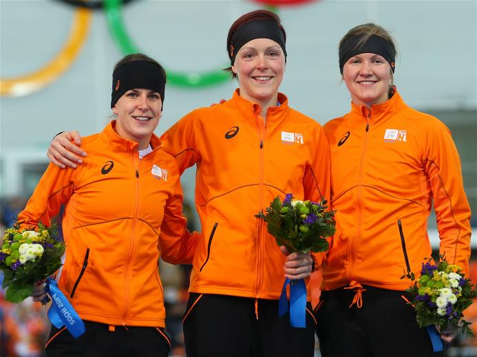 Олимпийский рекорд на дистанции 1500 метров установила конькобежка из Нидерландов Йорин Тер Морс. Она завоевала золотую медаль сочинской Олимпиады